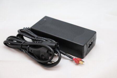 Lithium-ion charger 12,6V 3A